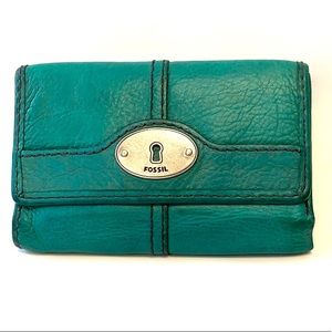 Fossil Teal Trifold Wallet EUC Snap Closure Like